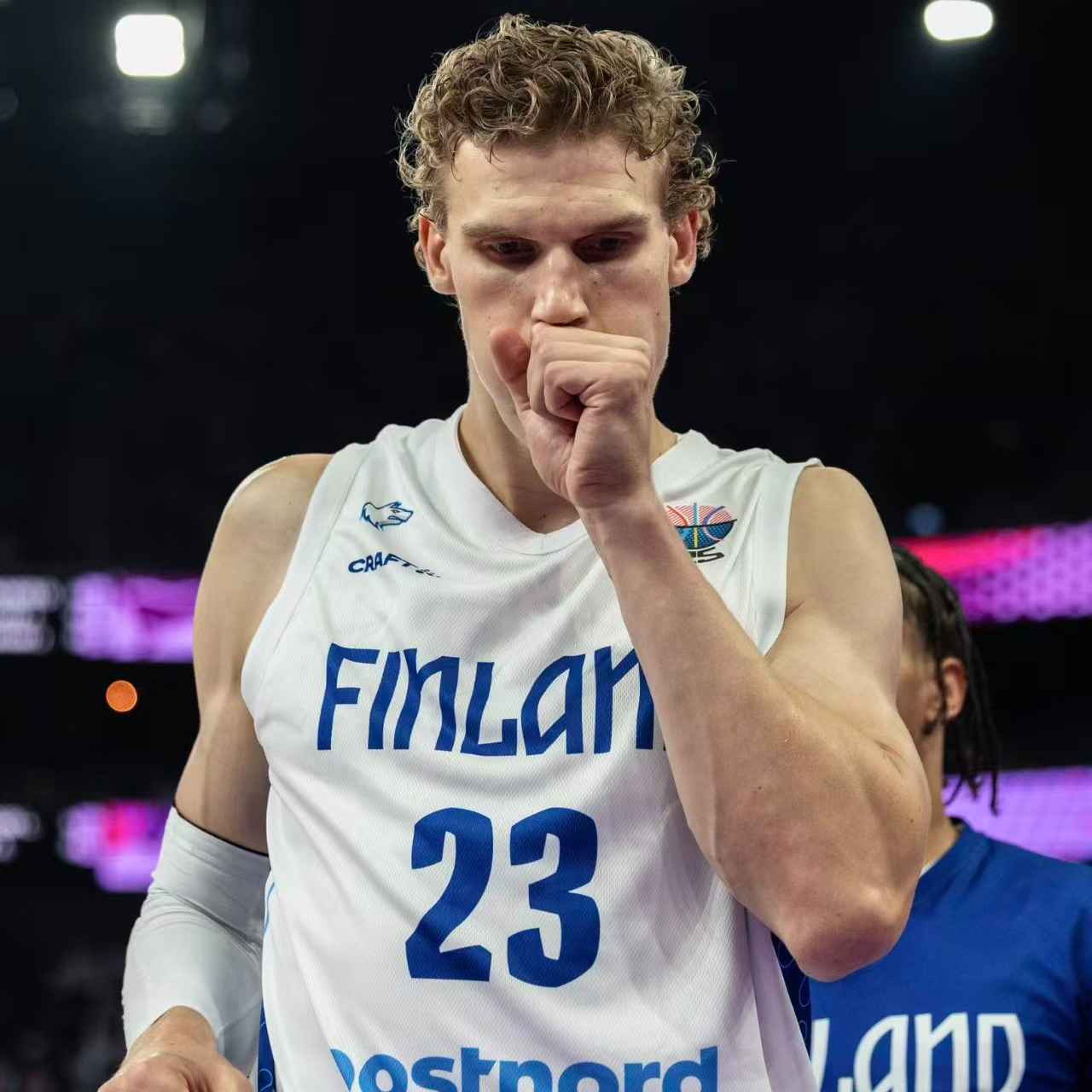 ayxsport-包含NBA常规赛赛前走向成谜,犹他爵士强势反弹,气氛紧张,细节决定成败的词条