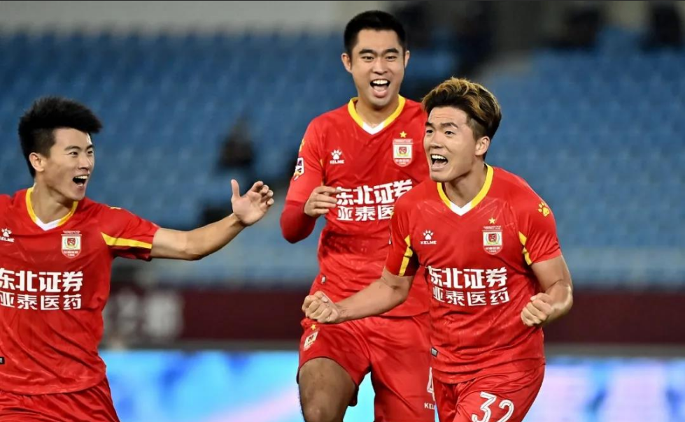 ayxsport-转折点阿斯顿维拉战术微调,亚冠冲刺阶段攻防权衡,悬念犹存,球探报告显示潜力的简单介绍