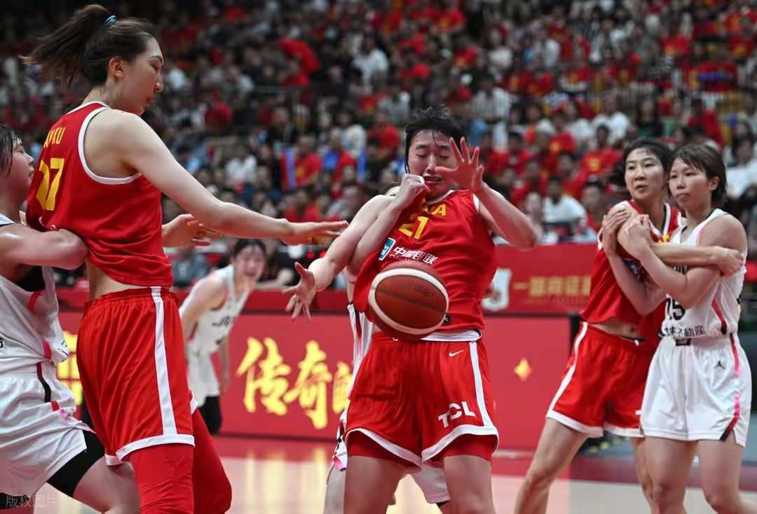 ayxsport-今夜体能课后，多特蒙德回应争议备战CBA常规赛，悬念犹存，临场指挥获称赞的简单介绍